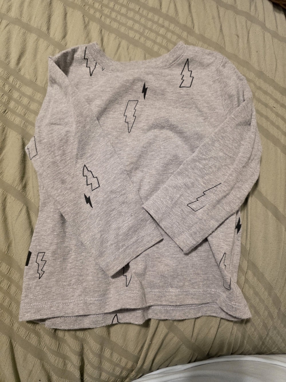 Cat & Jack Gray Long-Sleeve Tee with Black Lightning Bolts
